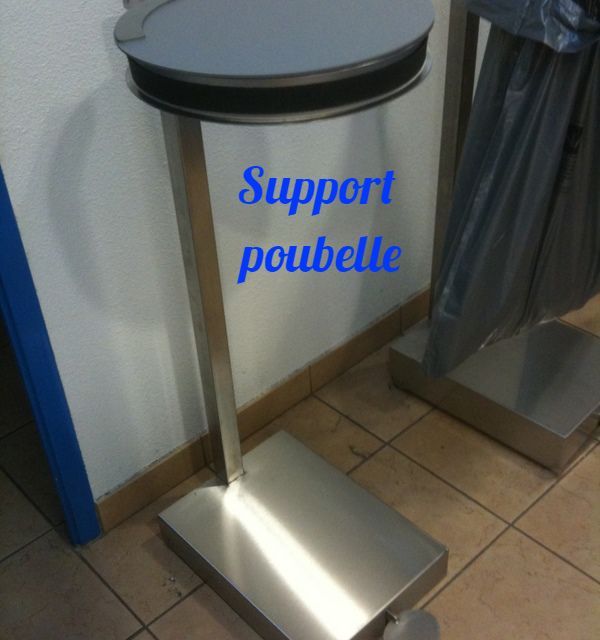 support poubelle